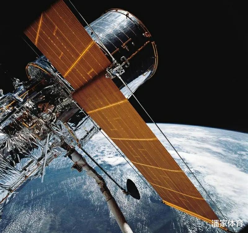 NASA 哈伯望远镜被“抢救活了”！NASA宣布成功修复了哈伯望远镜