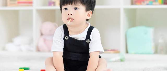 松果倾诉|孩子特别黏妈妈的阶段