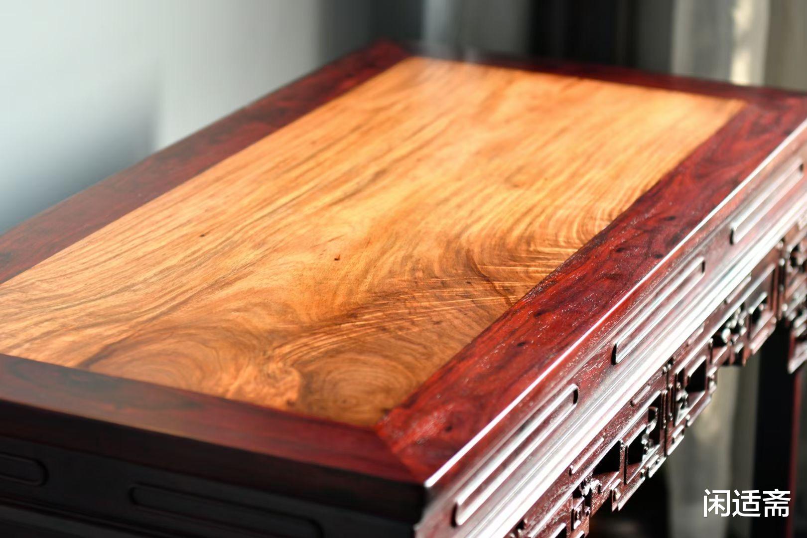 紫檀|古雅奢华,紫檀镶黄花梨,拐子龙纹长香几