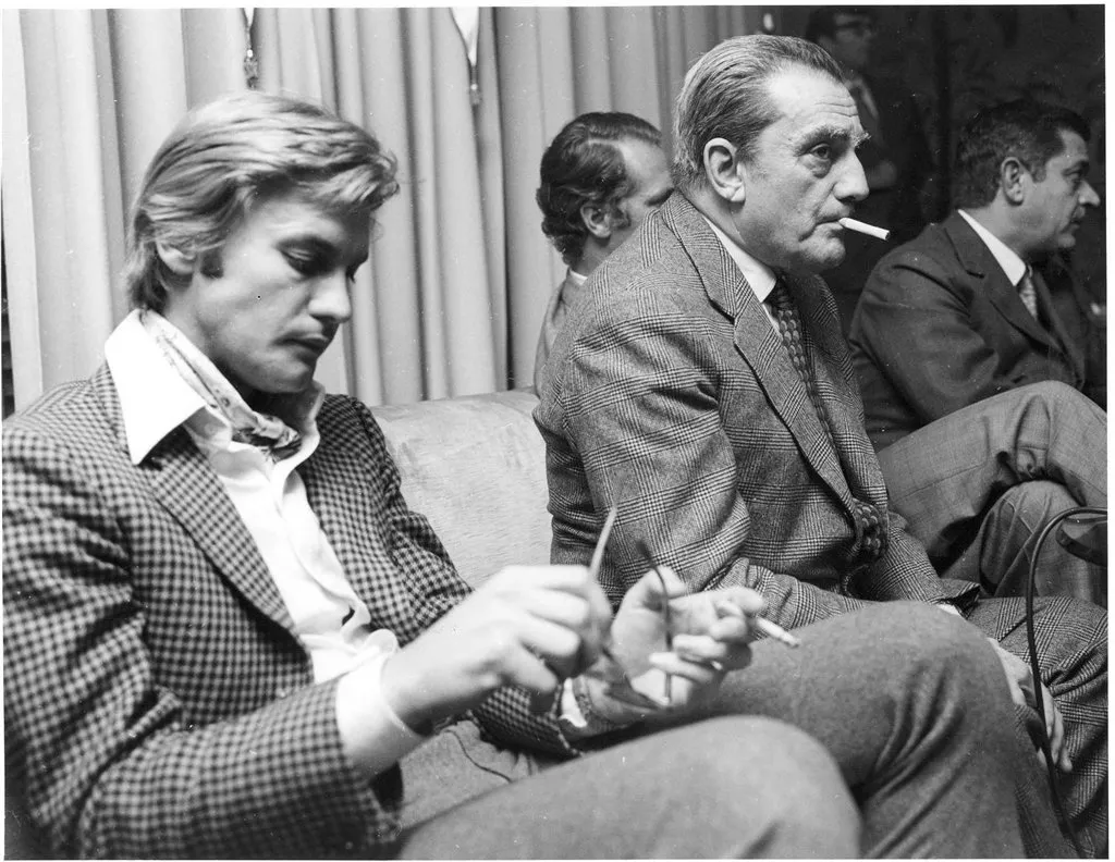 章泽天|被恋童癖毁掉的美少年,终于开口说话了