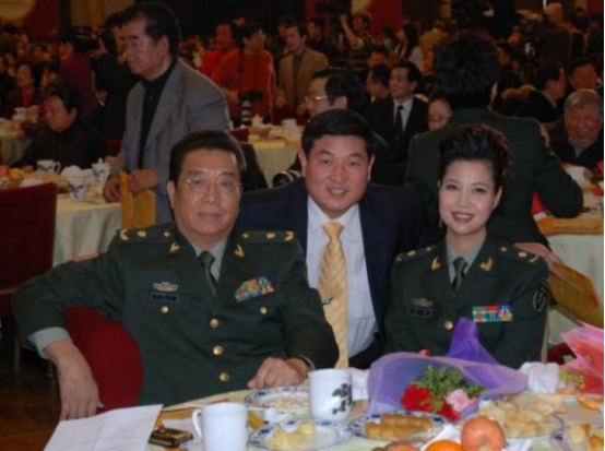 李双江|陈思思不再隐瞒,公开与李双江的真实关系,难怪李天一走上不归路