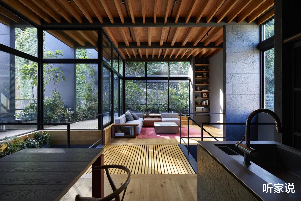 听家说|日本34岁单亲妈妈自律生活:独自抚养俩儿子,把家收拾得一尘不染