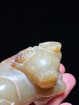 和田玉籽料|明 和田玉籽料 玉牛 卧牛 摆件 纸镇 把件