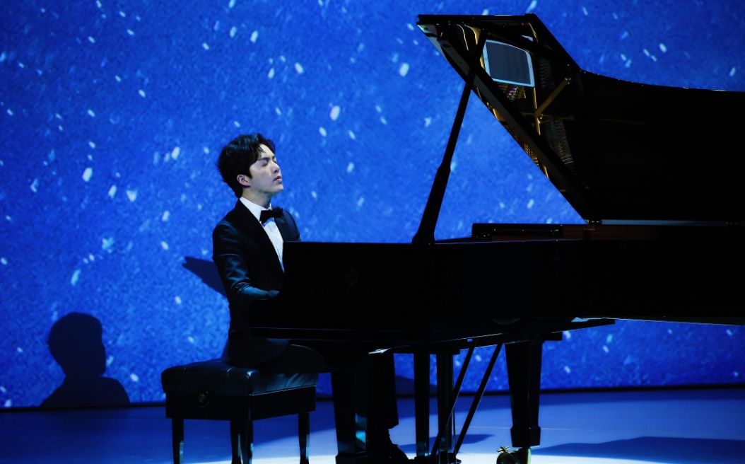 李云迪|李云迪翻车后，12个代言品牌哭了，网友：还是请奥运冠军安全