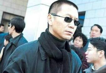 北京悍匪王立华:12岁逼父母离婚,绑架吴若甫,临刑前说了13个字