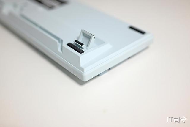 vivo|顏值實力并存，性價比首選，上手體驗杜伽K310機械鍵盤