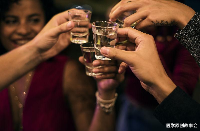 鼻炎|50岁是寿命决定期，无论男女，喝酒没有五个迹象，恭喜你很健康