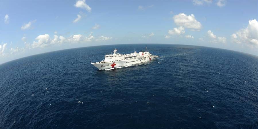 央视|央视大手笔，全球独有，14300吨庞然大物做“道具”吓坏外国群演