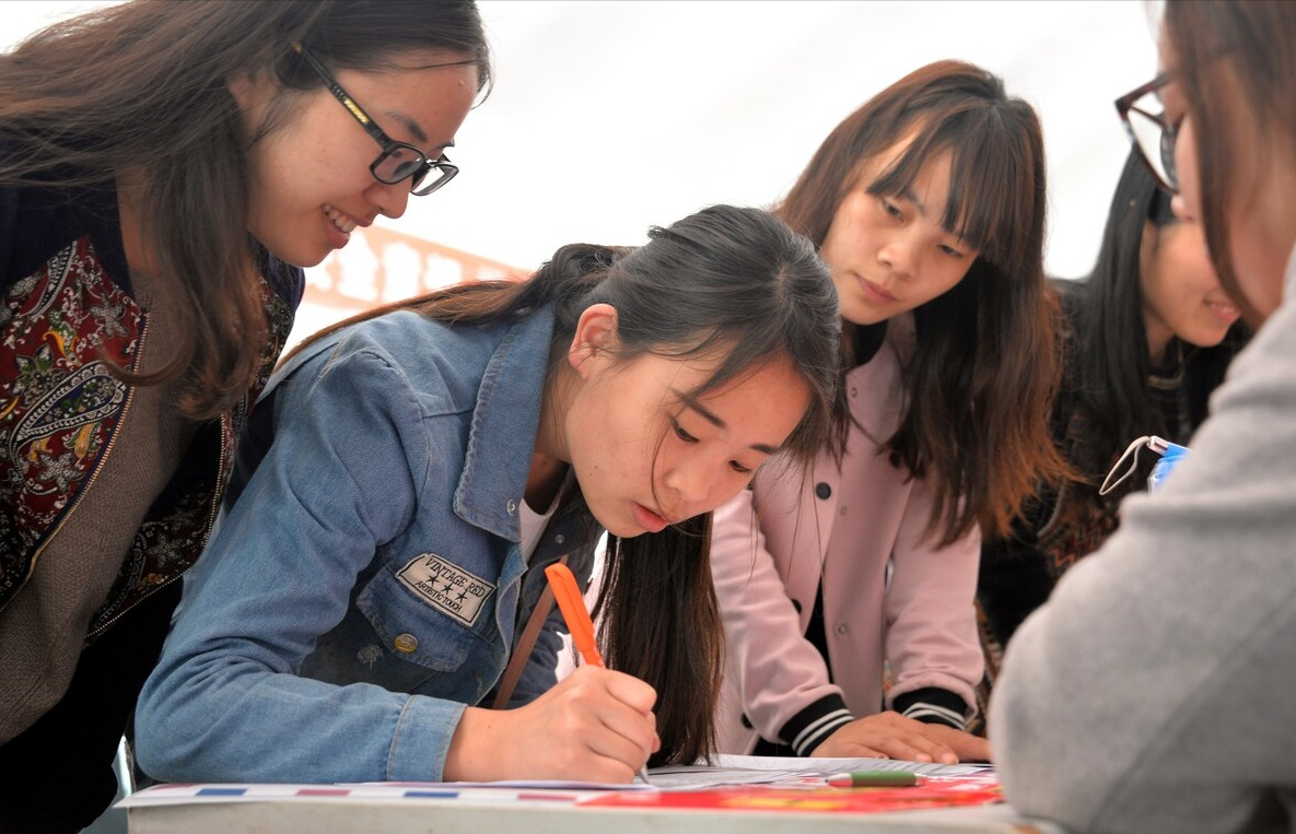 中储粮|知名国企“中储粮”开始招聘，六险二金食宿全包，入职门槛却不高