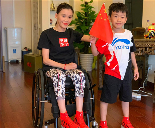 桑兰|欺骗世界17年？跳马冠军桑兰，17岁高位截瘫后以各种理由索要赔偿