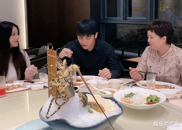 韩安冉|兜儿婆婆跑泽西直播间，说想念韩安冉，同生孙女更爱有钱的儿媳？