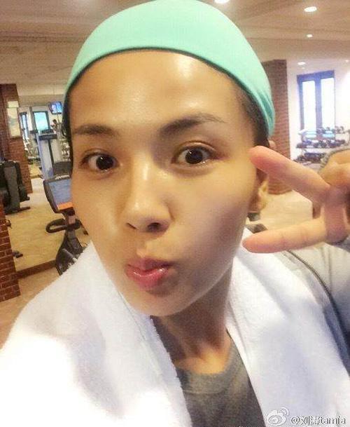 舜网 明星卸妆前后对比，看到刘亦菲庆生时的素颜照，果然是神仙姐姐