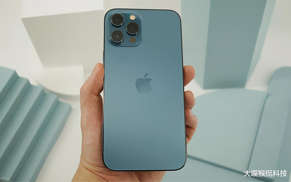 iPhone|最大电池苹果手机香不香？满血A15处理器+120hz确实不错