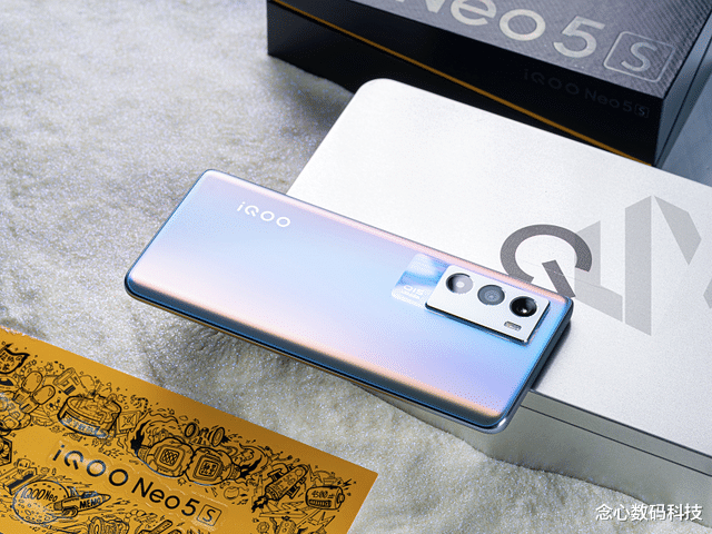 iPhone|王力宏的两台手机价值约2万,同档次国产手机中,这3款更值得选择