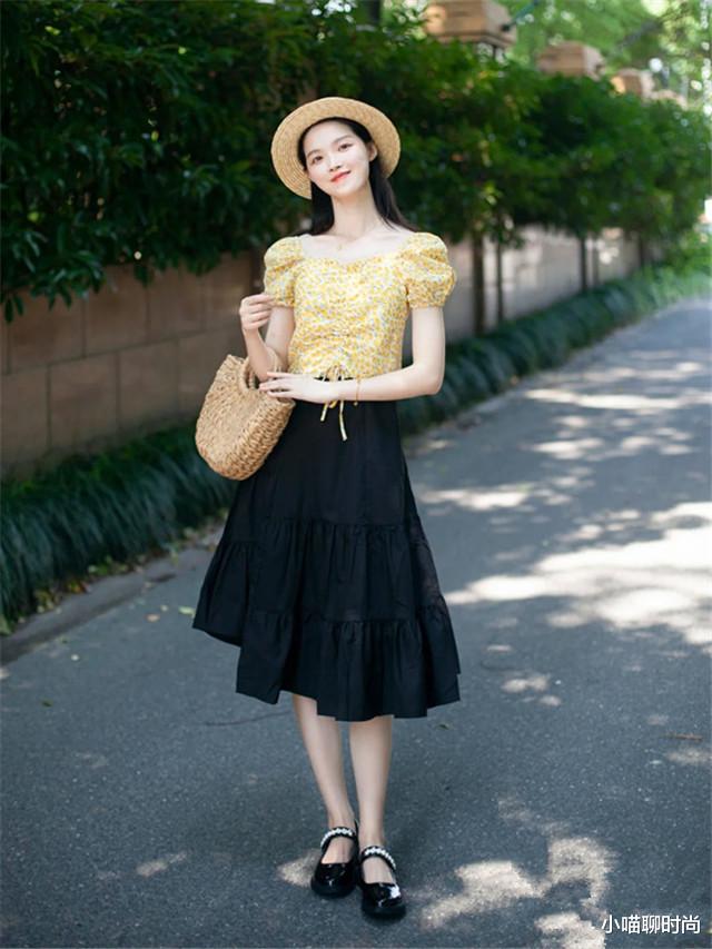 小喵聊时尚|跟风瞎买的“简约款”，浪费钱不说，还拖累你的个人风格，你是吗