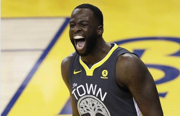 马刺队|新水花兄弟轰56+10记三分仍输球，格林上热搜，科尔表态！