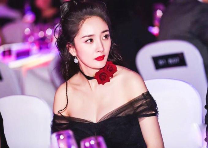 杨幂|10年前的杨幂有多撩？你看她拍的百事可乐的广告，画面太美