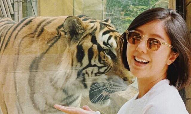 赵丽颖|女星赵奕欢发布钢管舞视频，舞姿妙曼轻盈优美，曾是很多人的青春！