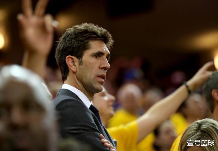 勇士队|33岁豪创11大纪录！勇士总经理道歉，美媒将他排进历史前十