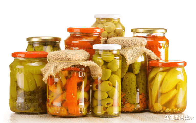 龚医生说健康|52岁大姐常吃“冰箱2食物”,甲状腺结节恶化,医生劝告:不要再贪吃