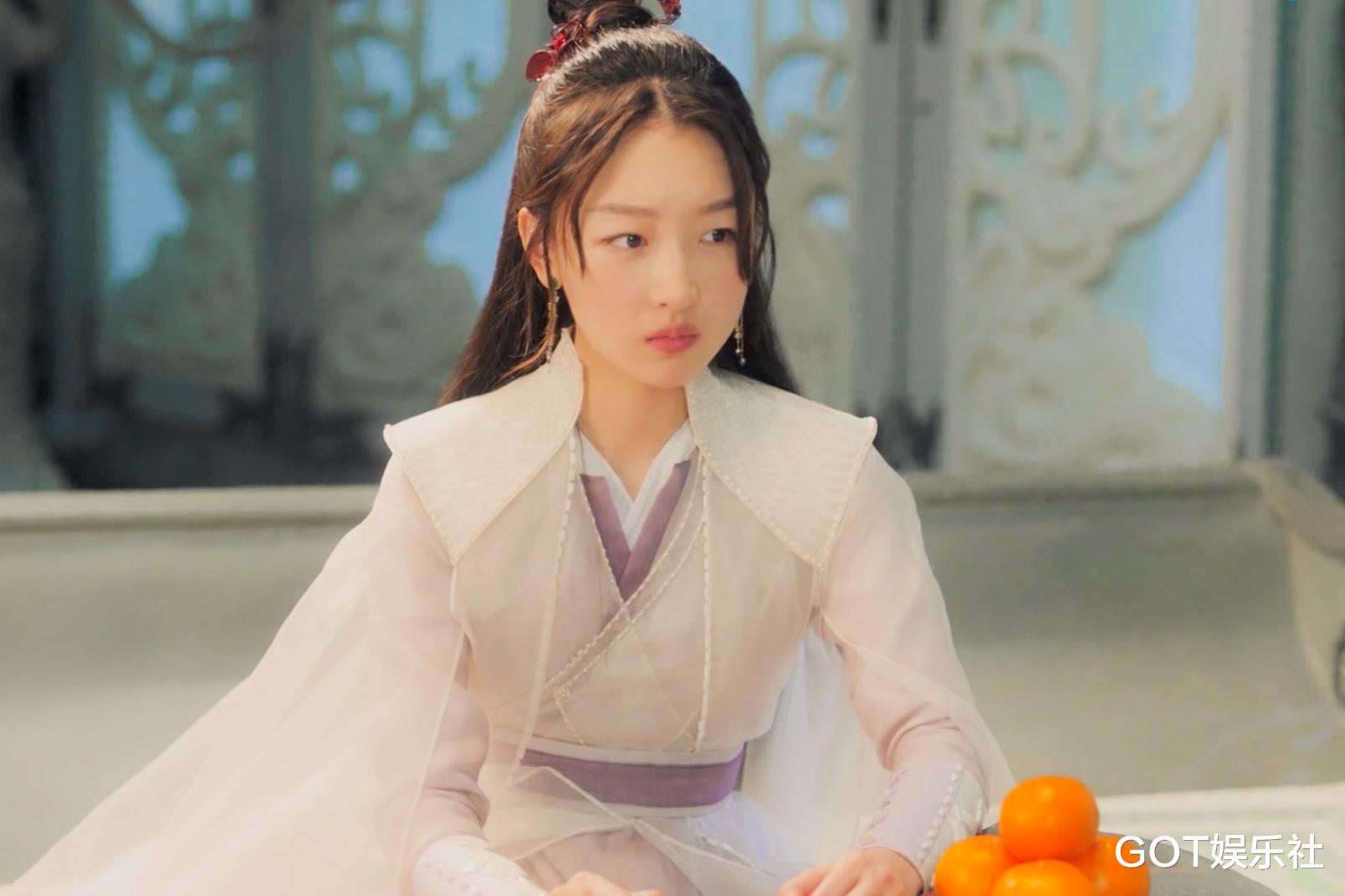 周冬雨|配音出戏、剧情改编大、周冬雨造型差，《千古玦尘》首播遭差评