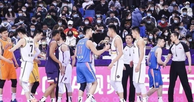 星锐|突发！CBA全明星赛出现不和谐一幕，多达11名球员爆发强烈不满