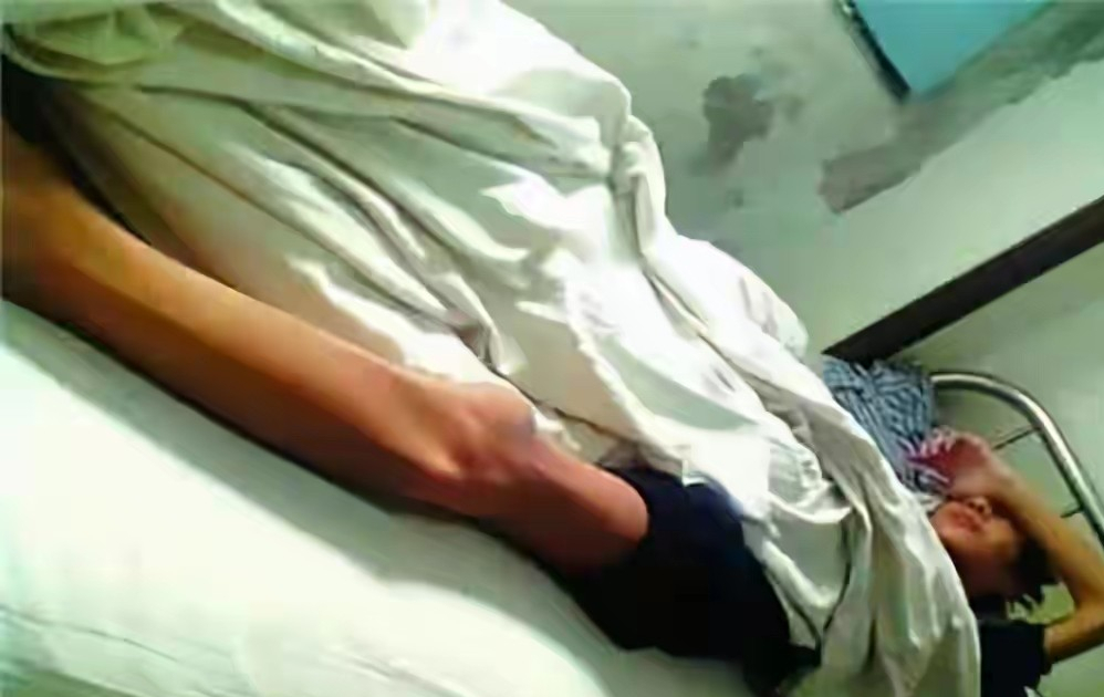 iphone4|94年小伙卖肾买苹果手机，获赔上百万，10年过去了，现状令人唏嘘