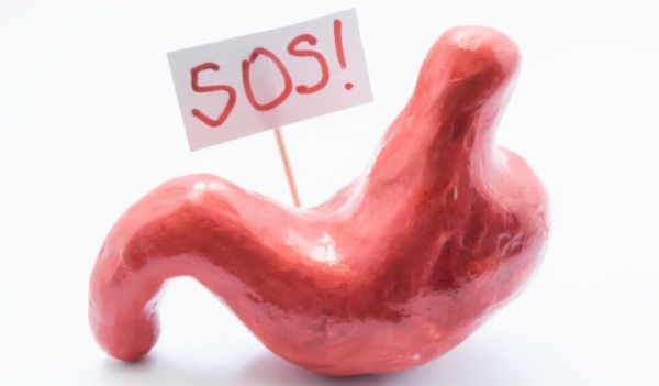 胆囊炎|胃溃疡患者如何预防疾病恶化成胃癌?医生:身体出现3个症状需及时注意