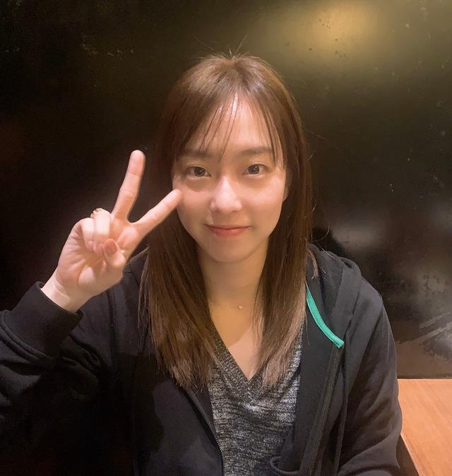 火箭队|日本女乒一姐社媒晒新照，面容憔悴颠覆纯美形象，引网友P图大战