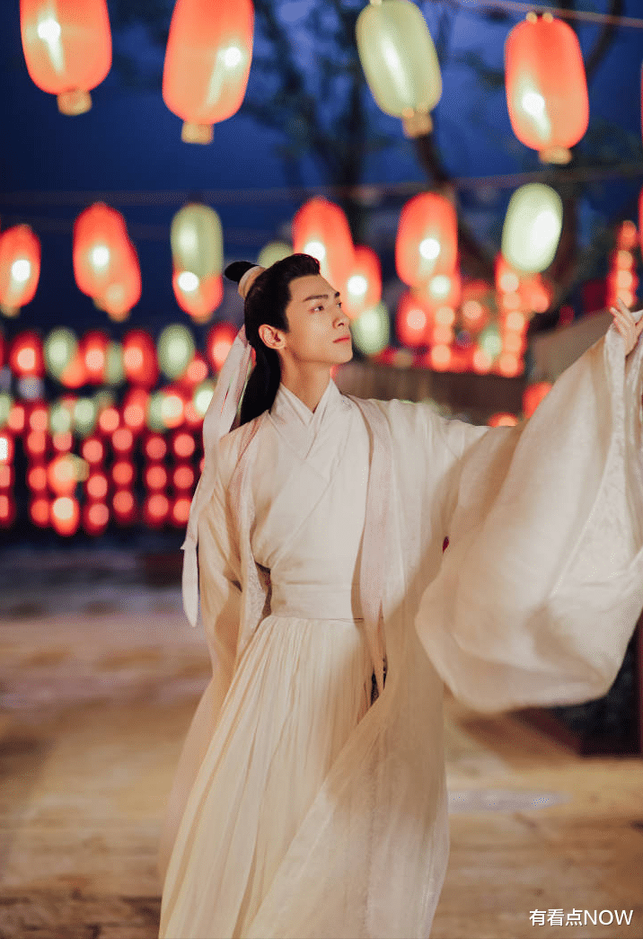 皓衣行|尊重原著很难吗？《皓衣行》积极营业备受期待，《吉星高照》沉迷黑红整日被骂