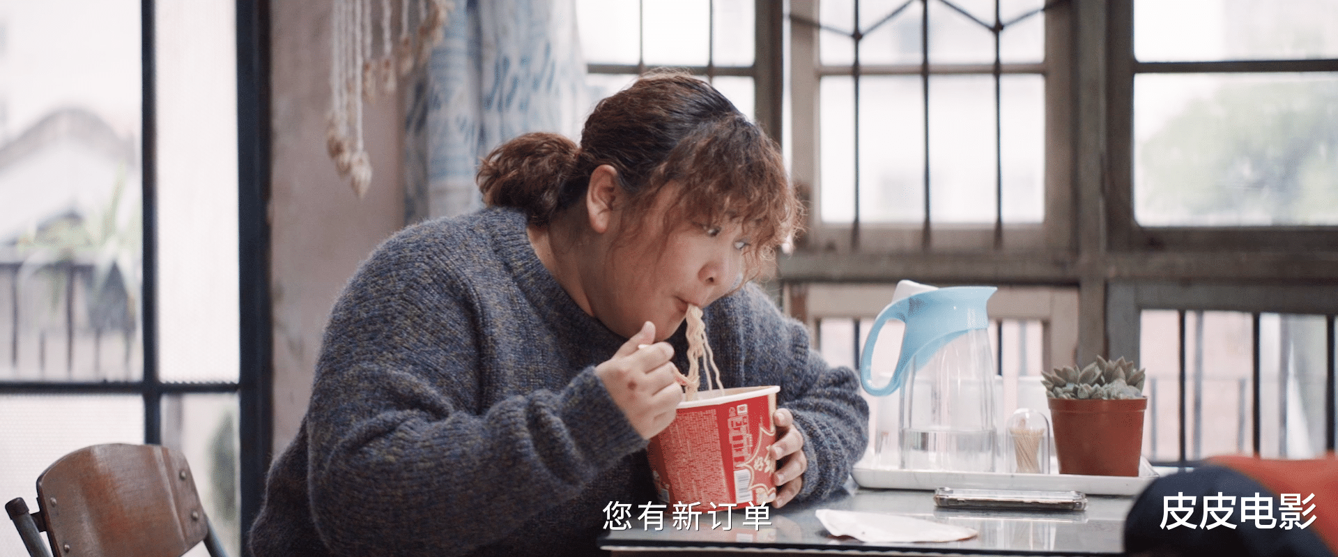 钟汉良|拿下3个第一，没想到年底这部压轴电影，拍出了人世间最美5个拥抱