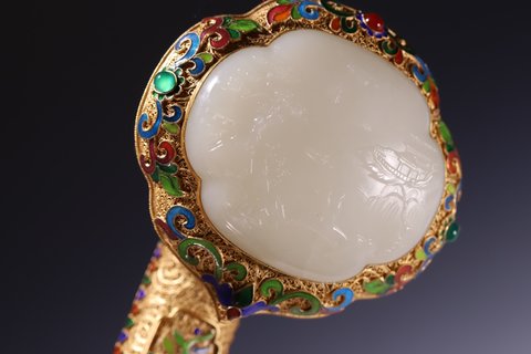 |和田玉鎏金花丝如意摆件