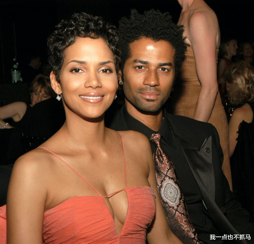 官宣|“性感影后”官宣结婚，不到24小时就退婚！全网无语：还好没结，不然还得离