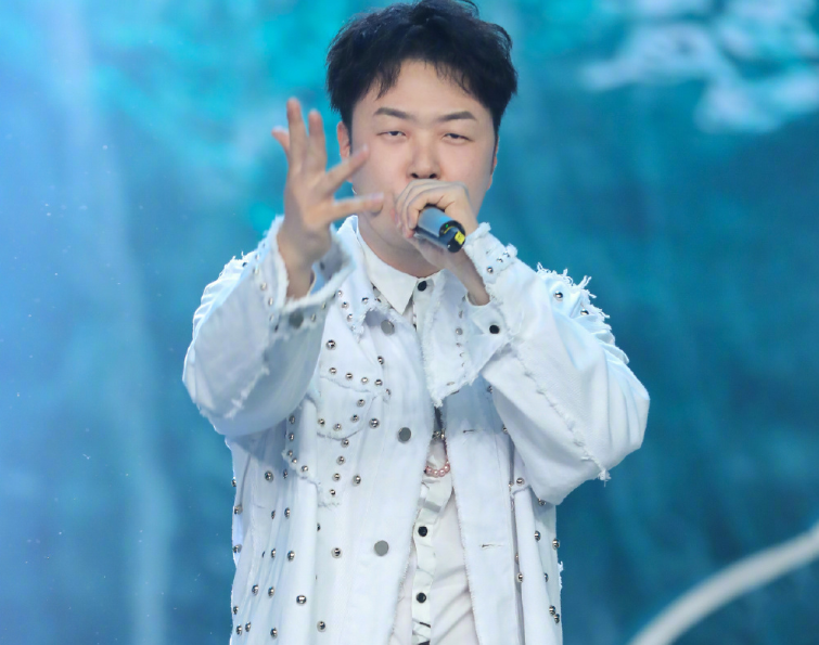 杜海涛|杜海涛瘦身成功，减重30斤，身材瘦成“吴亦凡”？沈梦辰眼光不错