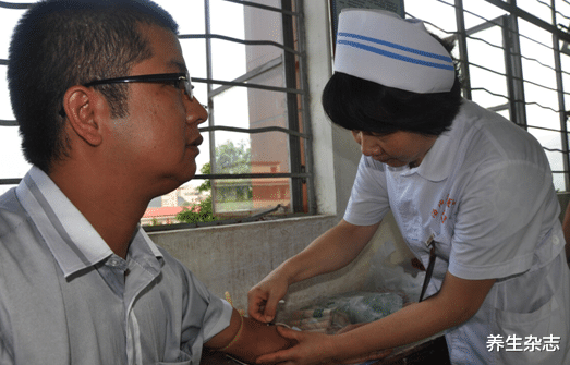 肝癌|34岁大哥,滴酒不沾,查出肝癌,医生:2种食物常吃,铁打的肝也扛不住