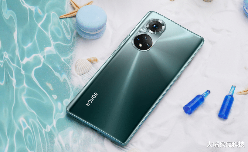 华为荣耀|12GB+100W快充，四个月价格新低，市场表现怎么样？