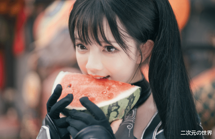 王奕萌|网红拍戏都见光死？校花被赵露思吊打，23岁王奕萌胖成大妈