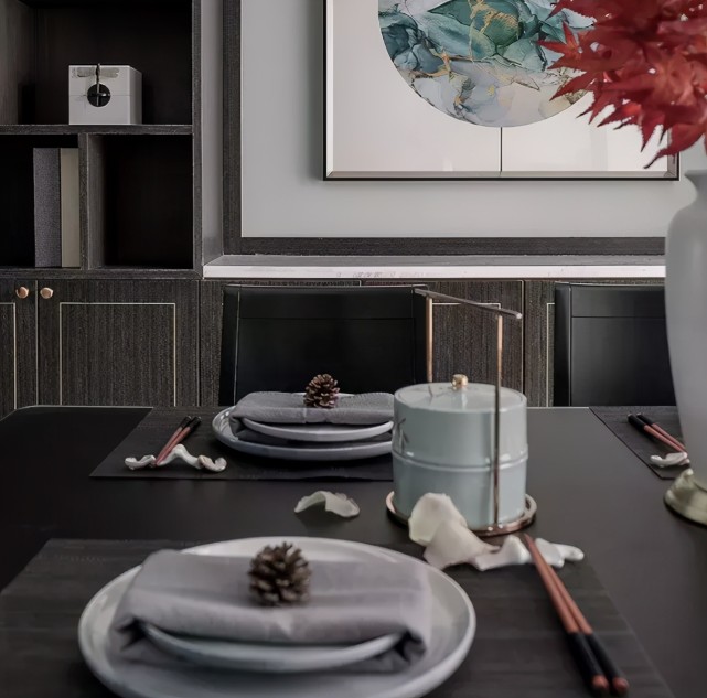 155㎡花45W装修分享，灰色为主色调被赞高级，隐形门更宽敞