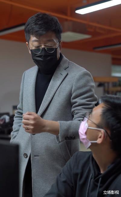 朱一旦|回不去的“劳力士”，枯燥老板“朱一旦”的崩塌史