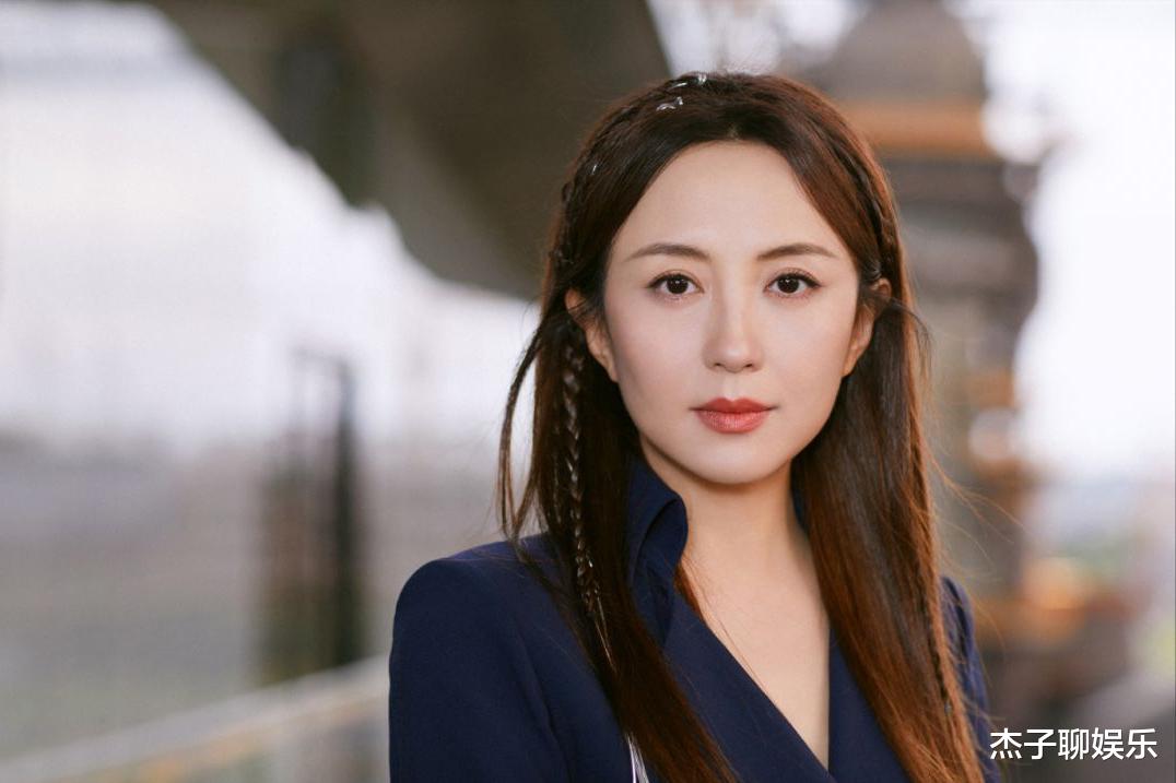 杨童舒|《女心理师》中的她，34岁拍戏途中意外怀孕，老公身份至今成谜