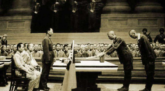 韩先楚|韩先楚究竟有多厉害?一生无败绩被载入美军军史,毛主席破格提升