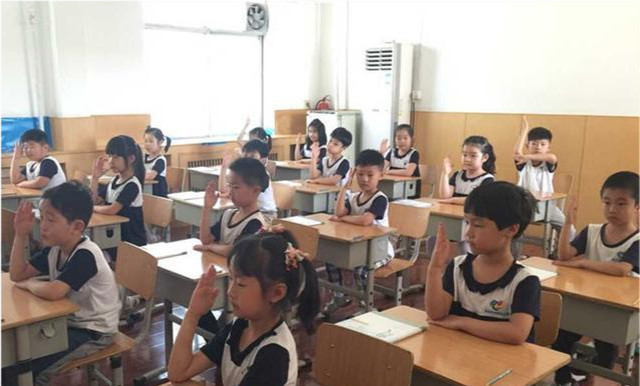 幻女姬 差生如果让重点中学的老师教,能否考出好成绩?