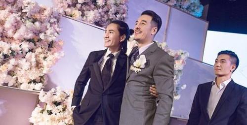 海一天|他在娱乐圈中扮演反派角色,因演技太好而被骂,老婆比自己小12岁