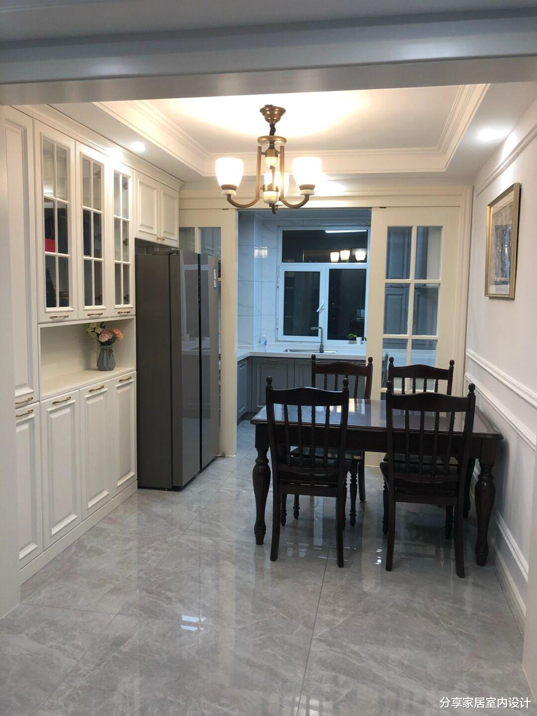 等我有房子了,学她家一样装修美式风格,全屋稳重又大气,很耐看