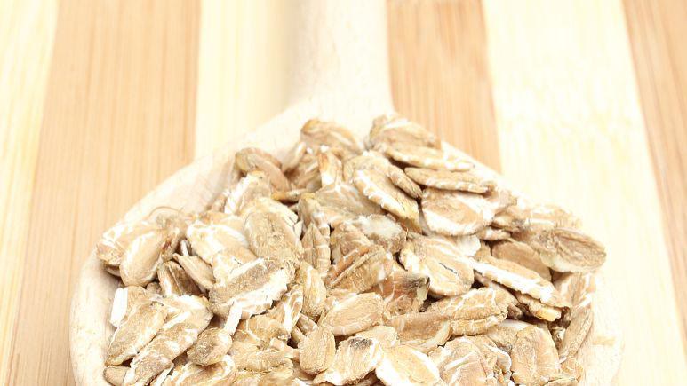 心安勿想 颈椎病别乱按，按摩要谨慎！分享家中小妙招治颈椎病！