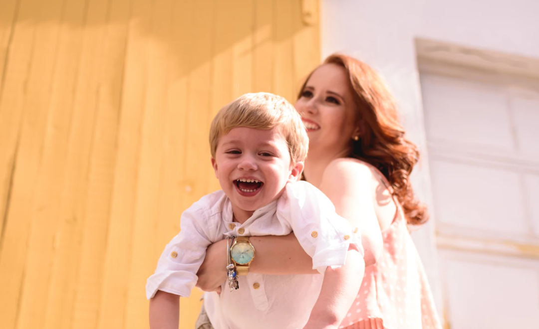 软妈硬爸|你越吼、越打，孩子就越叛逆？高情商父母，从不和叛逆期孩子较劲