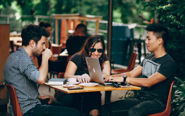 |参加饭局，不会喝酒的老实人学会说这三句客套话，也能被领导器重