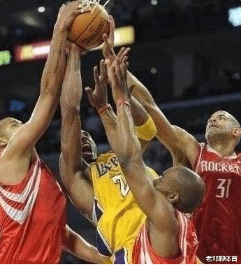 科比·布莱恩特|那些年NBA这样防科比！3人包夹是常态 打国王成名场面