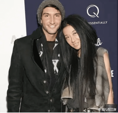 verawang|63岁离婚，牵手27岁男友，身家40亿的王薇薇，邓文迪都要自愧不如