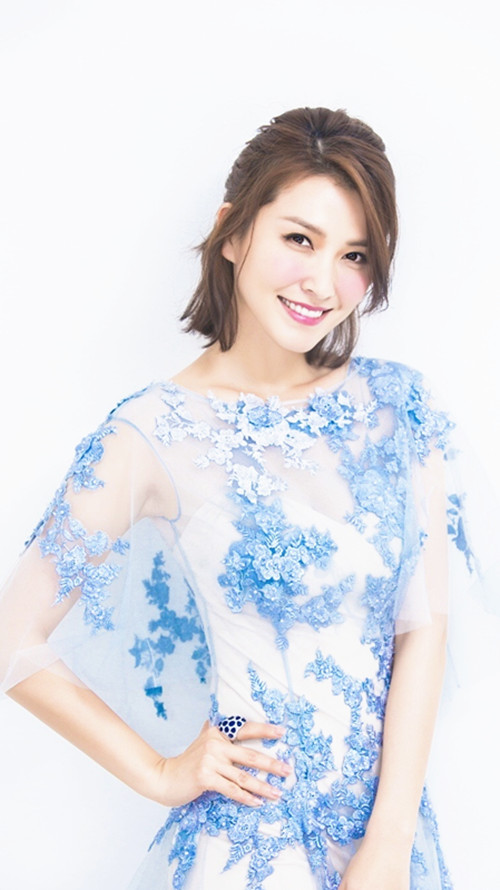 全球时尚号|气质女神徐洁儿,穿泡泡袖裙装藏不住美,唐嫣的颜值曾黎的身材